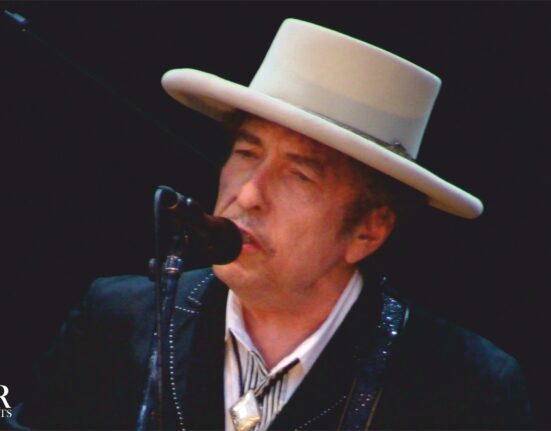 Best Quotes By Bob Dylan